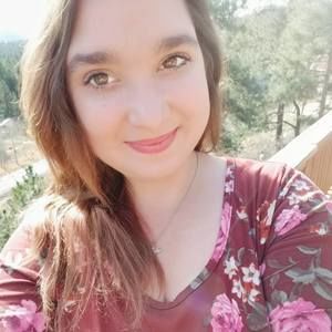 Meet your Posher, Crystal